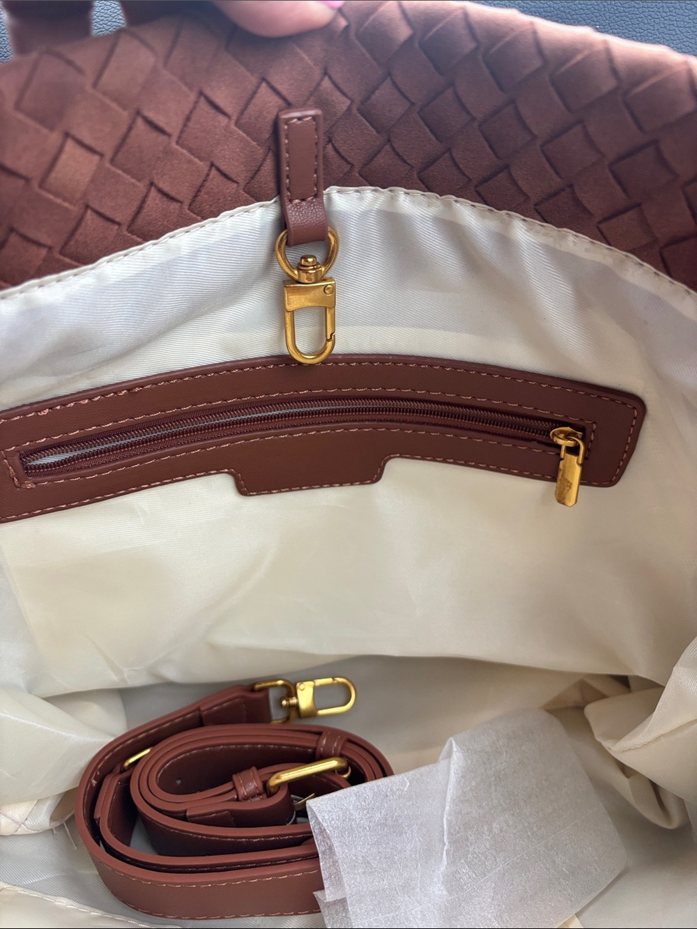 Hand made Woven tote suede Shoulder Bag in Cognac Brown - Picture 7 of 17
